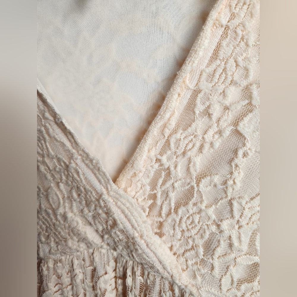 SOLD Pink Blush Creme / Off-White Dress - Picture 6 of 10